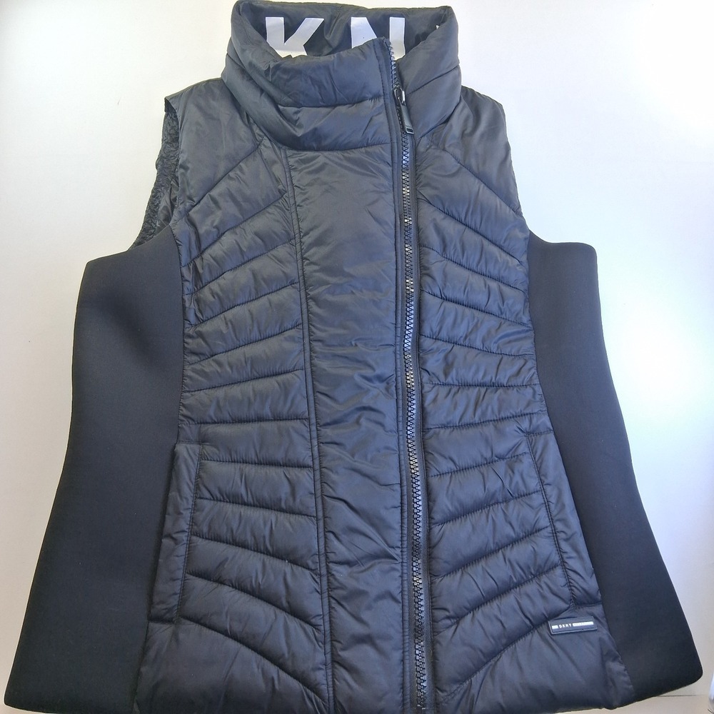 DKNY Women's Zip Front Insulated Vest Black  Nylon w/Spandex Panels Size XL
